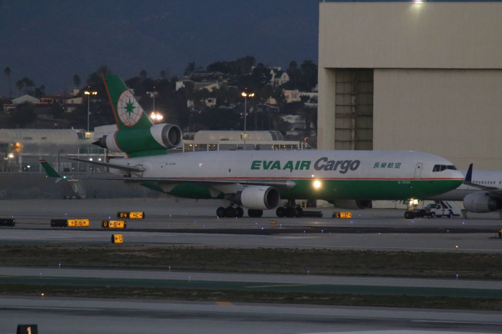 Boeing MD-11 (B-16109)