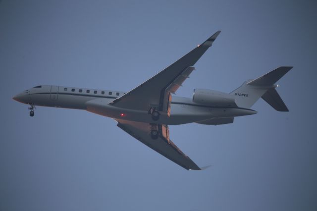 BOMBARDIER BD-700 Global 7500 (N729VS)