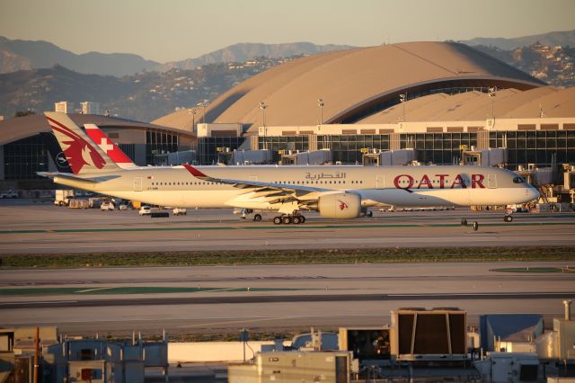 Airbus A350-1000 (A7-ANM)
