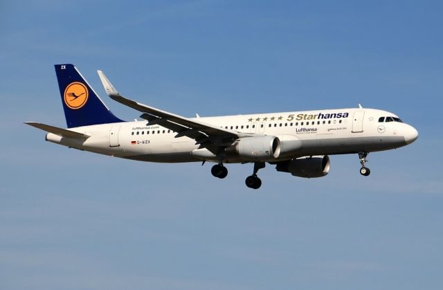 Airbus A320 (D-AIZX)