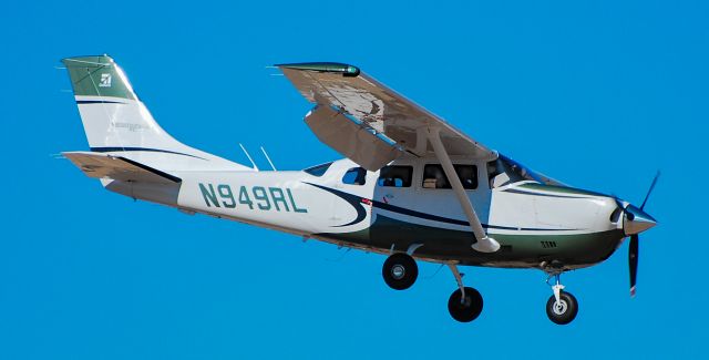 Cessna 206 Stationair (N949RL) - N949RL 2009 Cessna Turbo T206H Stationair s/n T20608937 - North Las Vegas Airport (IATA: VGT, ICAO: KVGT, FAA LID: VGT)br /Photo: TDelCoro br /February 22, 2011