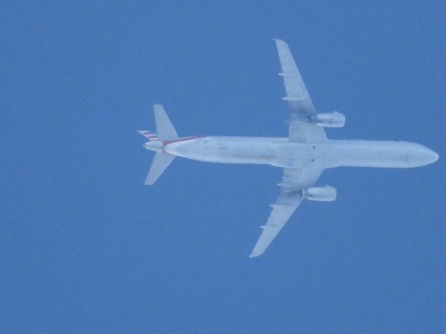 Airbus A321 (N973UY) - AAL588br /PHX-CLTbr /06/19/22
