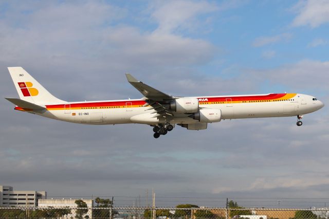 Airbus A340-500 (EC-INO)