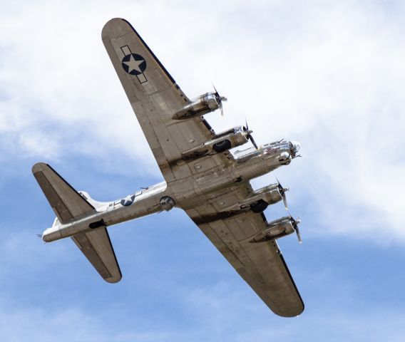 Boeing B-17 Flying Fortress —