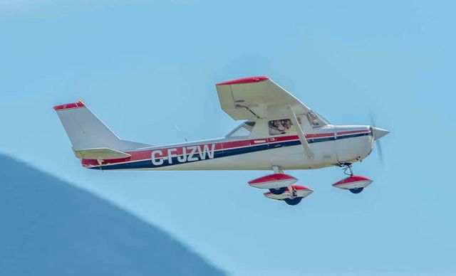 Cessna Commuter (C-FJZW)