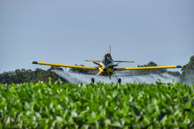 AIR TRACTOR AT-602 (N260LA) - Rural Macoupin Co along Brighton Bunker Hill Rd