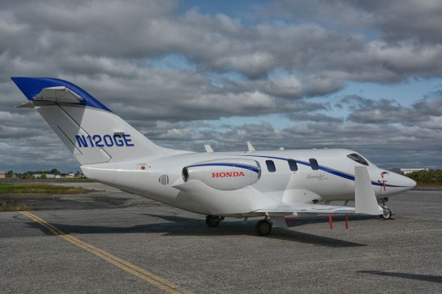 Honda HondaJet (N120GE)