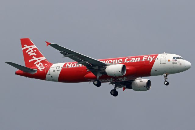 Airbus A320 (9M-AHP)