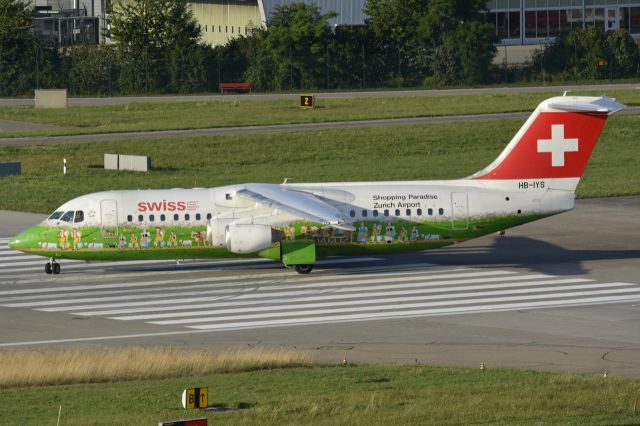 Avro RJ-100 Avroliner (HB-IYS)