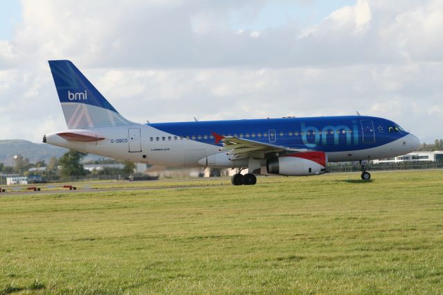 Airbus A319 (G-DBCD) - BRITISH MIDLAND AIRWAYS  AIRBUS 319-131  C/N 2389  TAXI OUT TO TAKE OFF