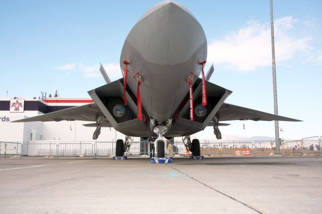 Lockheed F-22 Raptor — - Aviation Nation 2011