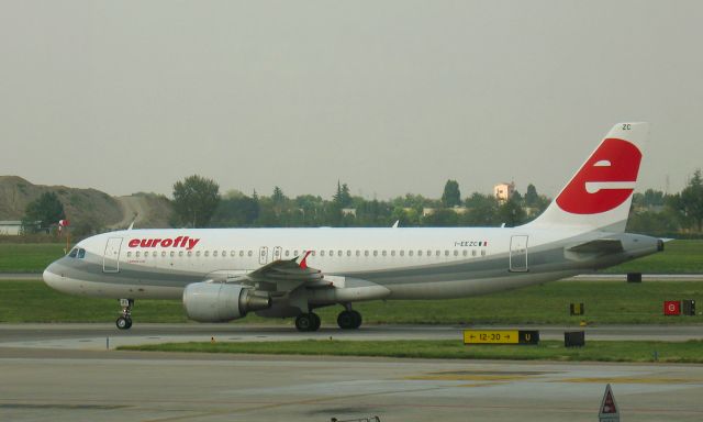 Airbus A320 (B-6349) - Airbus A320-214 B-6349 Spring Airlines in its previous version as I-EEZC of Eurofly, at Bologna Airport