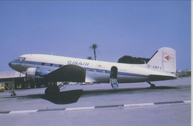 Douglas DC-3 (G-AMFV) - scanned from postcardbr /Gibair