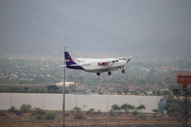 Cessna Caravan (N797FE)
