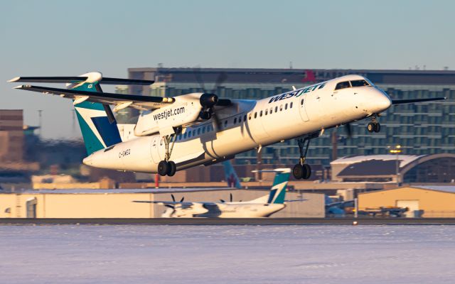 de Havilland Dash 8-400 (C-GWEQ)