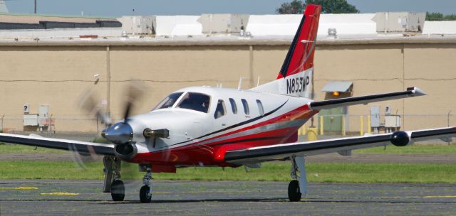 Socata TBM-700 (N853WP) - LINDEN AIRPORT-LINDEN, NEW JERSEY, USA-AUGUST 23, 2023: Seen by RF, shortly before taking off from Linden Airport on runway 09, was this single engine Socata TBM, enroute to Bedford, MA.