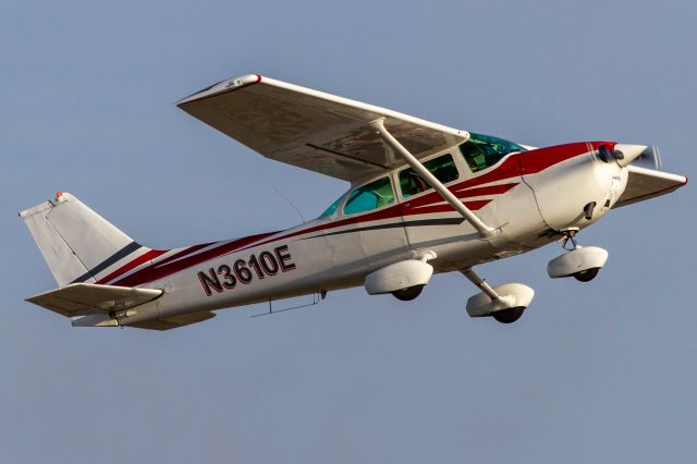 Cessna Skyhawk (N3610E)