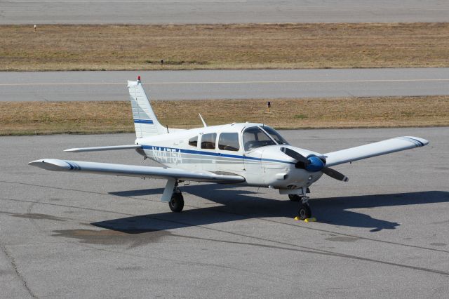 Piper Cherokee Arrow (N44754)
