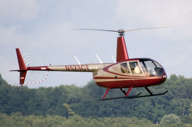 Robinson R-44 (N523CT)