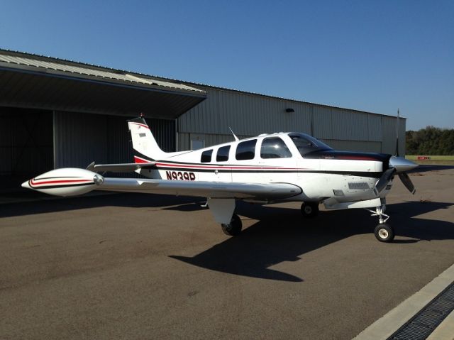 Beechcraft Bonanza (36) (N939P)