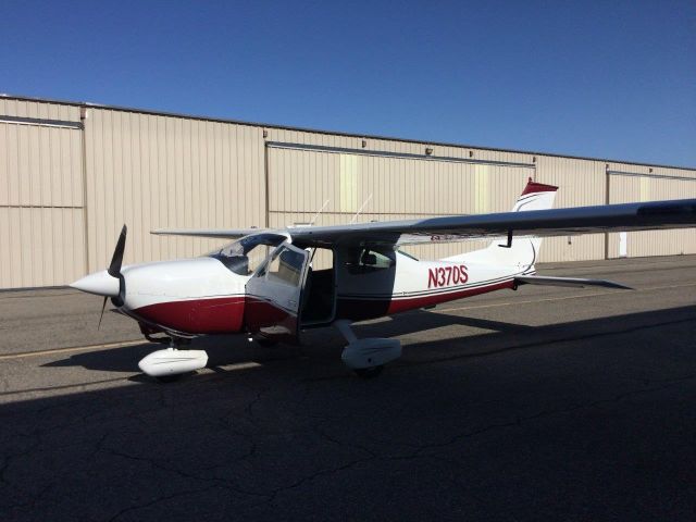 Cessna Cardinal (N370S) - Outside my t-hangar