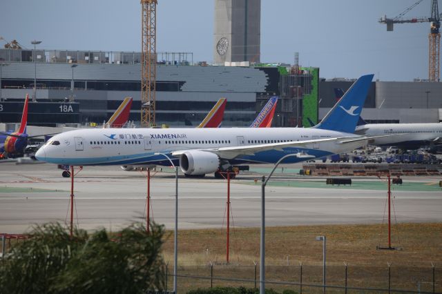 Boeing 787-9 Dreamliner (B-1566)