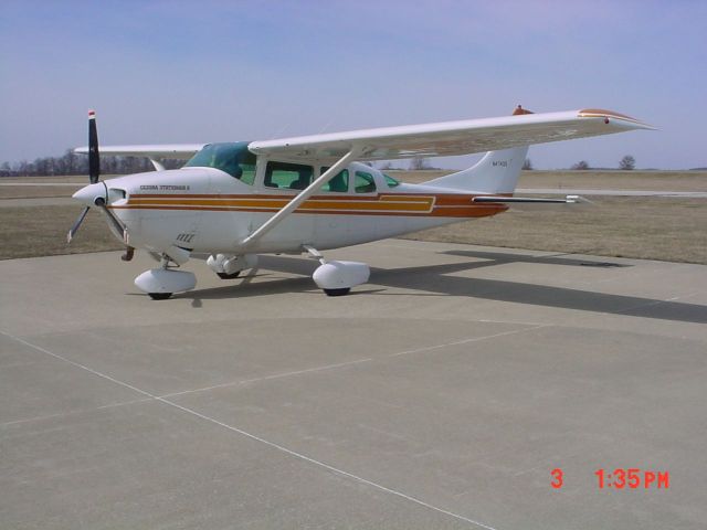 Cessna 206 Stationair (N4743X) - Parked on ramp @ KHNB on 3/3/09; possibly shooting aerial photography for US 231 in Dubois County...