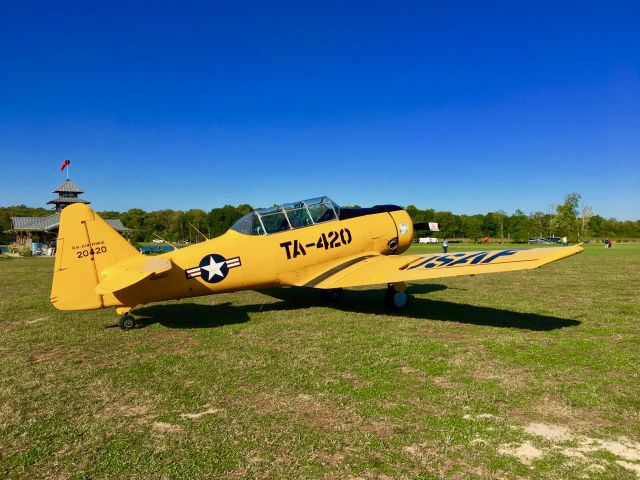 North American T-6 Texan (N1046Y)