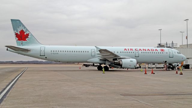 Airbus A321 (C-GJVX)