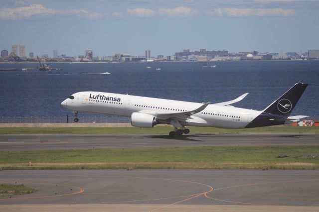 Airbus A350-900 (D-AIXI) - June 17th 2019:HND-MUC.