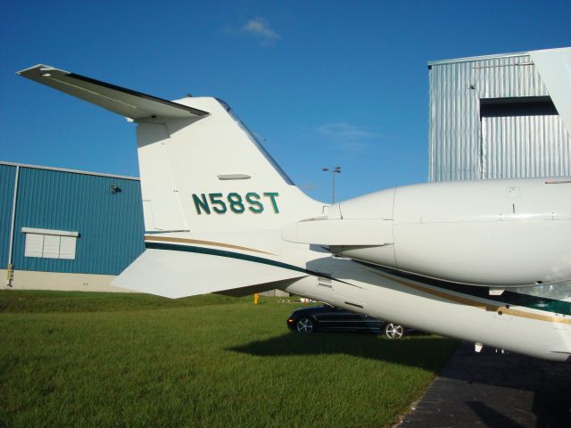 Learjet 35 (N58ST)