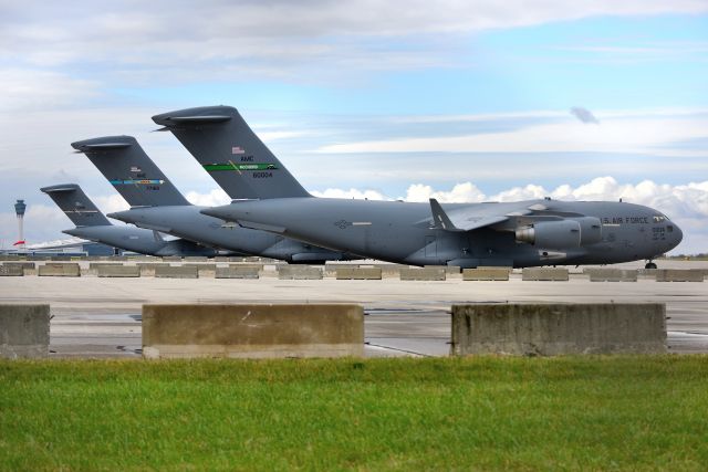 Boeing Globemaster III — - Lineup of three C-17's from Wright-Patterson, Dover, and McChord at KIND in support of POTUS & VPOTUS simultaneous visit last week.