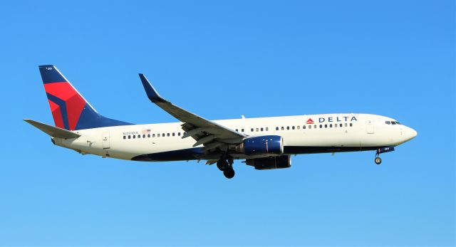 Boeing 737-800 (N391DA)