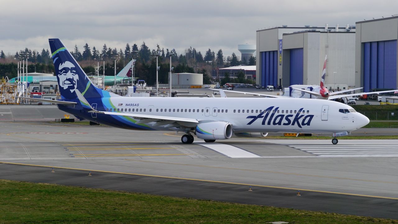 Boeing 737-900 (N495AS) - BOE737 taxis onto Rwy 16R for departure to KBFI during its C1 flight on 2/22/16. (ln 5787 / cn 41728). These are my first photos of the new Alaska livery.
