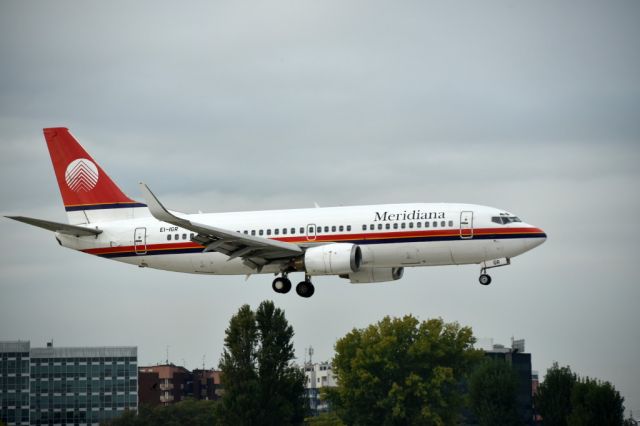 Boeing 737-700 (EI-IGR)