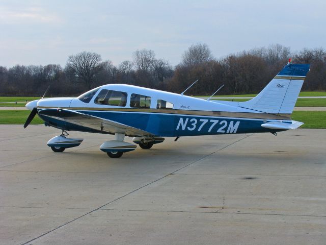 Piper Cherokee (N3772M)