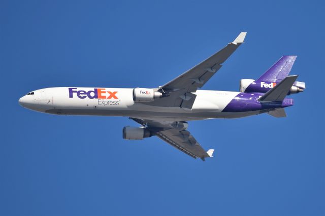 Boeing MD-11 (N589FE) - FLT 3604 PDX-IND on long final for runway 32 on 11-17-20.