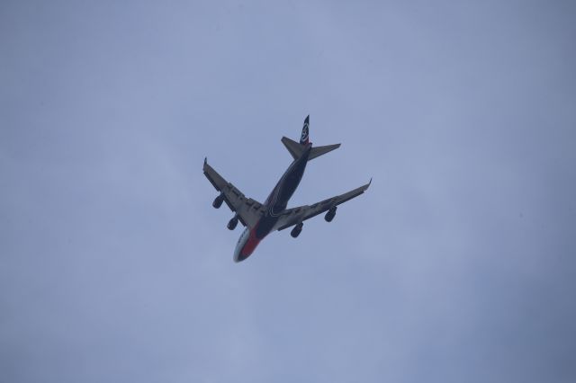 Boeing 747-400 (B-2423)
