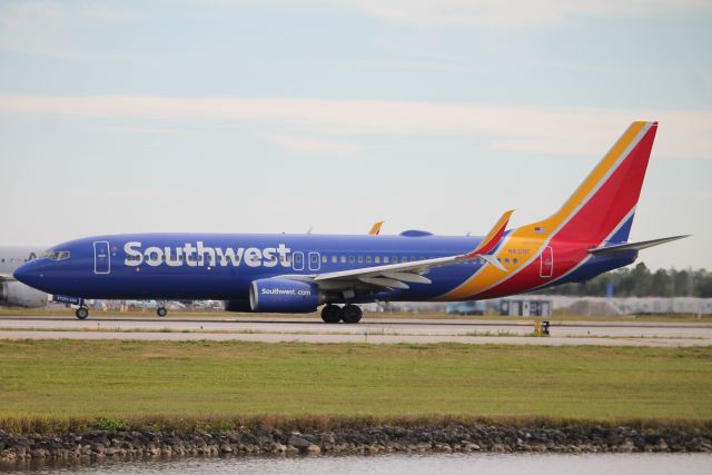 Boeing 737-800 (N8319F) - Southwest Flight 1091 departs Runway 6 at Southwest Florida International Airport enroute to St Louis-Lambert International Airport