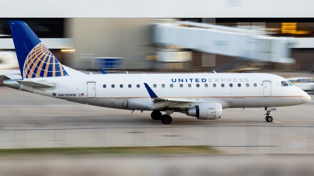 Embraer 170/175 (N635RW) - Taxiing about 5 minutes after sunsetbr /1/4 second exposure 