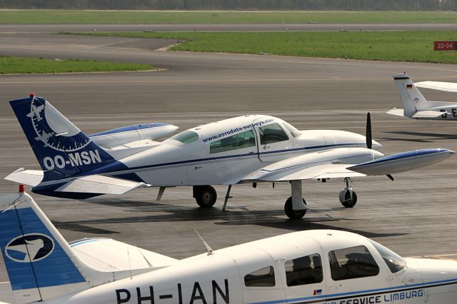 Cessna 310 (OO-MSN)