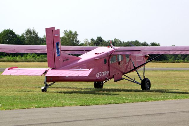 Pilatus PC-6B Turbo-Porter (OO-PCV)