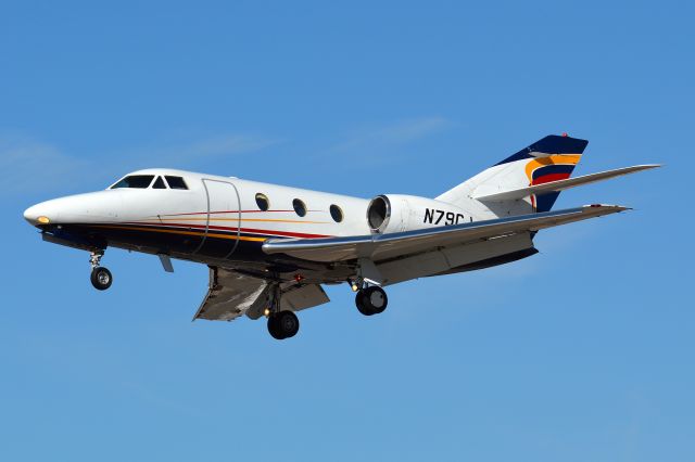 Dassault Falcon 10 (N79CJ)