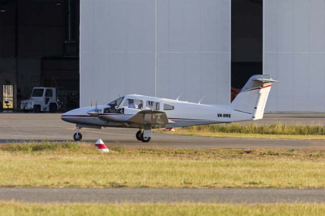 Piper PA-44 Seminole (VH-HMQ) - Pearson Aviation (VH-HMQ) Piper PA-44-180 Seminole taxiing at Wagga Wagga Airport.