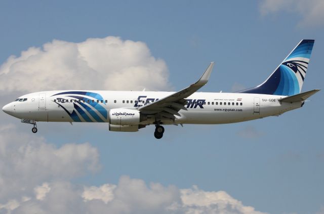 Boeing 737-800 (SU-GDE)