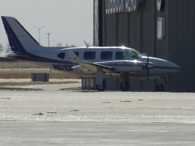 Piper Navajo (N611DP)