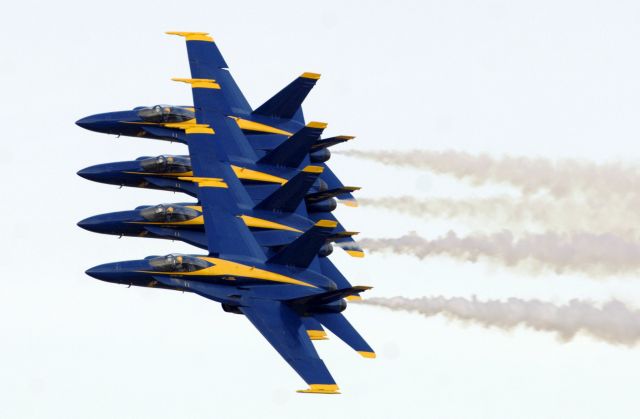 McDonnell Douglas FA-18 Hornet — - An airshow performed by the excellent Blue Angels!