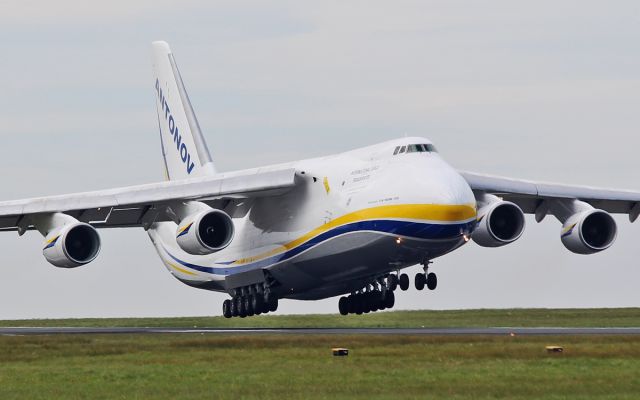 Antonov An-124 Ruslan (UR-82009) - an124 ur-82009 about to land at shannon 21/4/16.