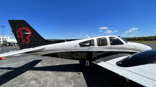 Beechcraft 55 Baron (N2043G)