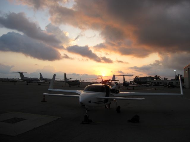 VELOCITY Velocity (N929X) - Riley Velocity XL-5 RG ready for dawn departure from Palm Beach for Eleuthera, Bahamas. April 2011